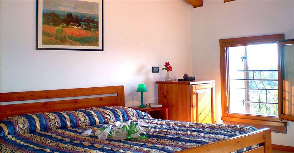 Col Delle Rane Bed and Breakfast Caerano Di San Marco Eksteriør billede